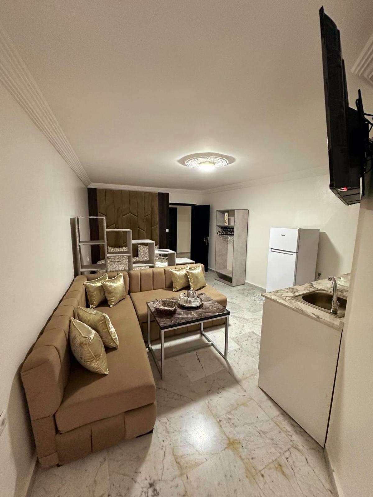 7th Floors * Tangier