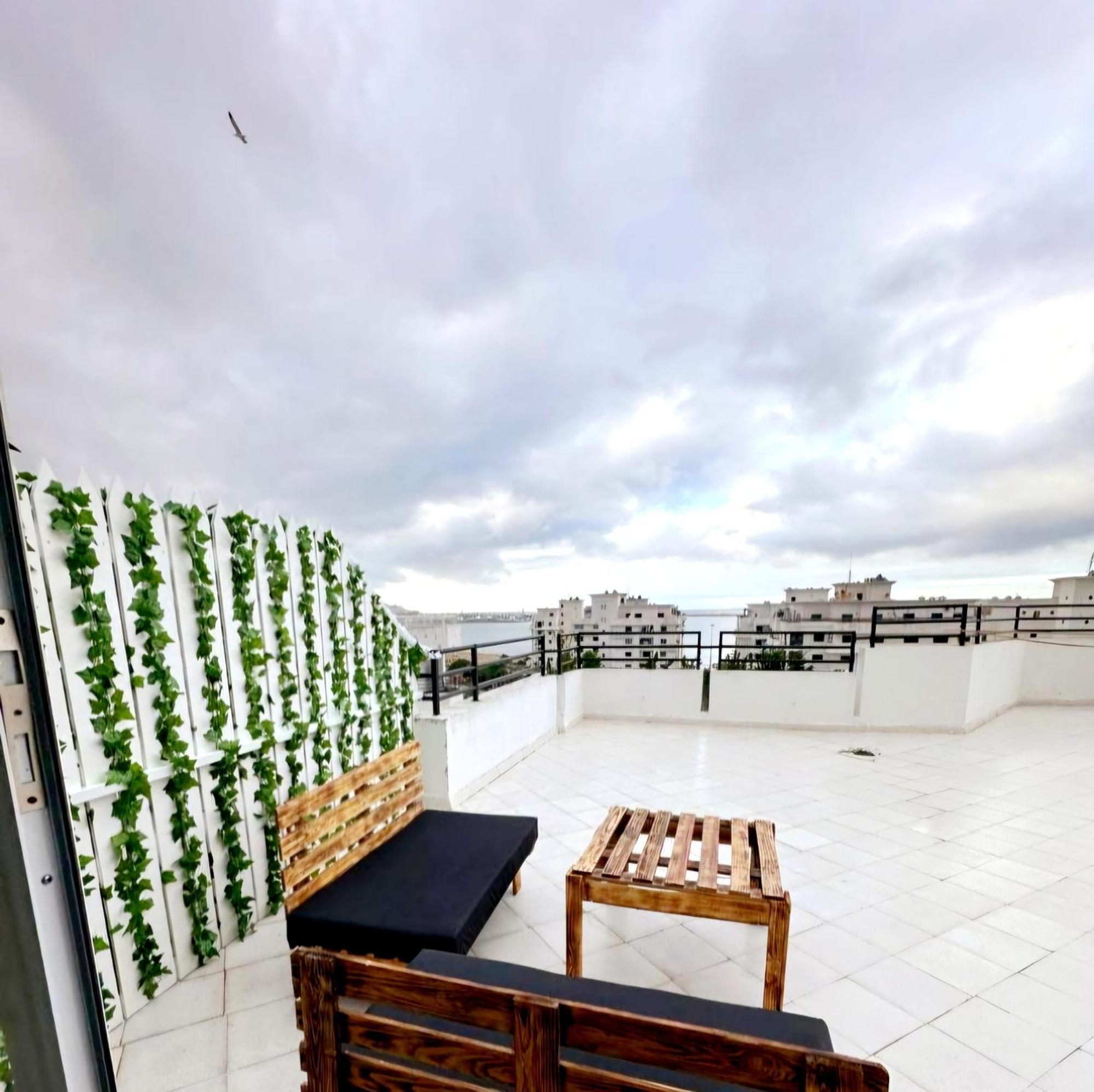 Apartment 7th Floors